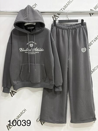 Костюм Спорт Met&March 10039 d.grey - делук