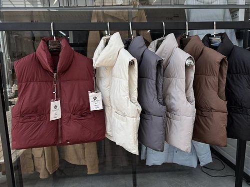 Жилетка Liopt 811 brown - делук