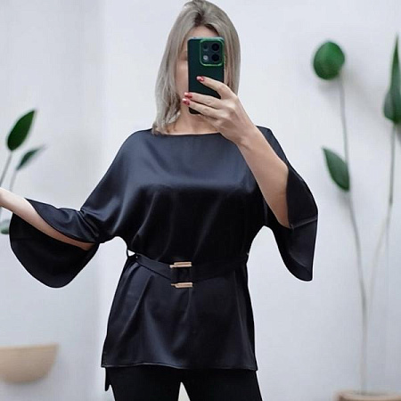 Блузка Nefertiti 1664 black - делук