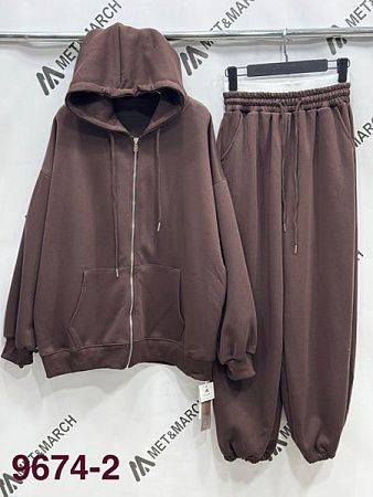 Костюм Спорт Met&March 9674-2 brown Костюм Спорт Met&March 9674-2 brown - делук