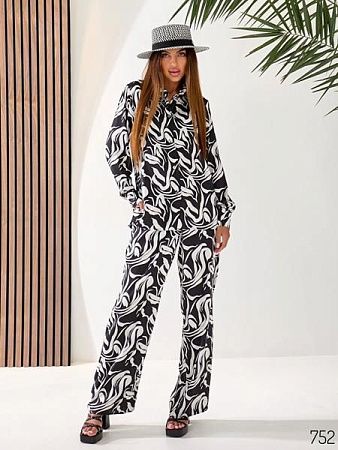 Костюм Loren 752 black - делук