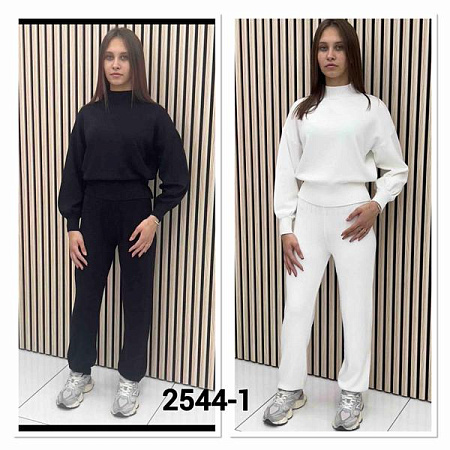 Костюм Спорт Mmc Clothes 2544-1 white - делук