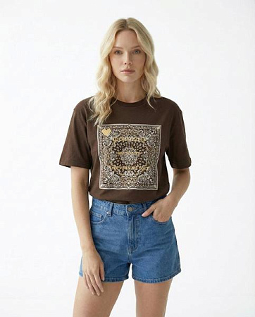 Футболка Nefertiti NF234 brown - делук
