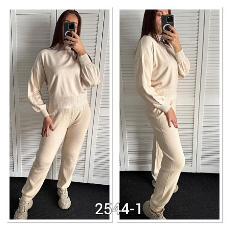 Костюм Спорт Mmc Clothes 2544-1 beige - делук