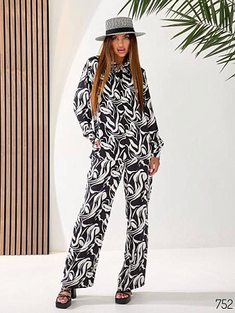 Костюм Loren 752 black - делук