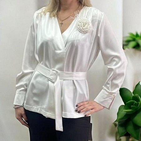 Блузка Nefertiti 1649 white - делук