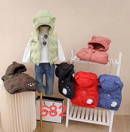 Жилетка Farbique 582 red - делук