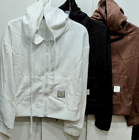 Кофта Спорт Lora 335 white - делук